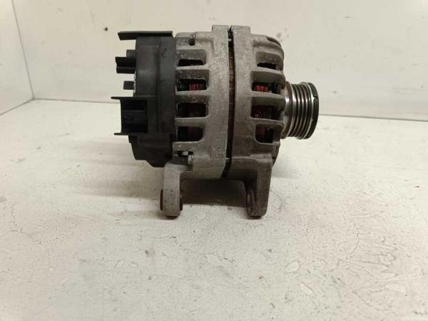 ALTERNATEUR RENAULT DACIA 90A - Vue 4